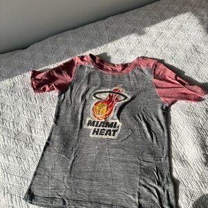 Miami Heat Raglan T-Shirt - Gray and Red
